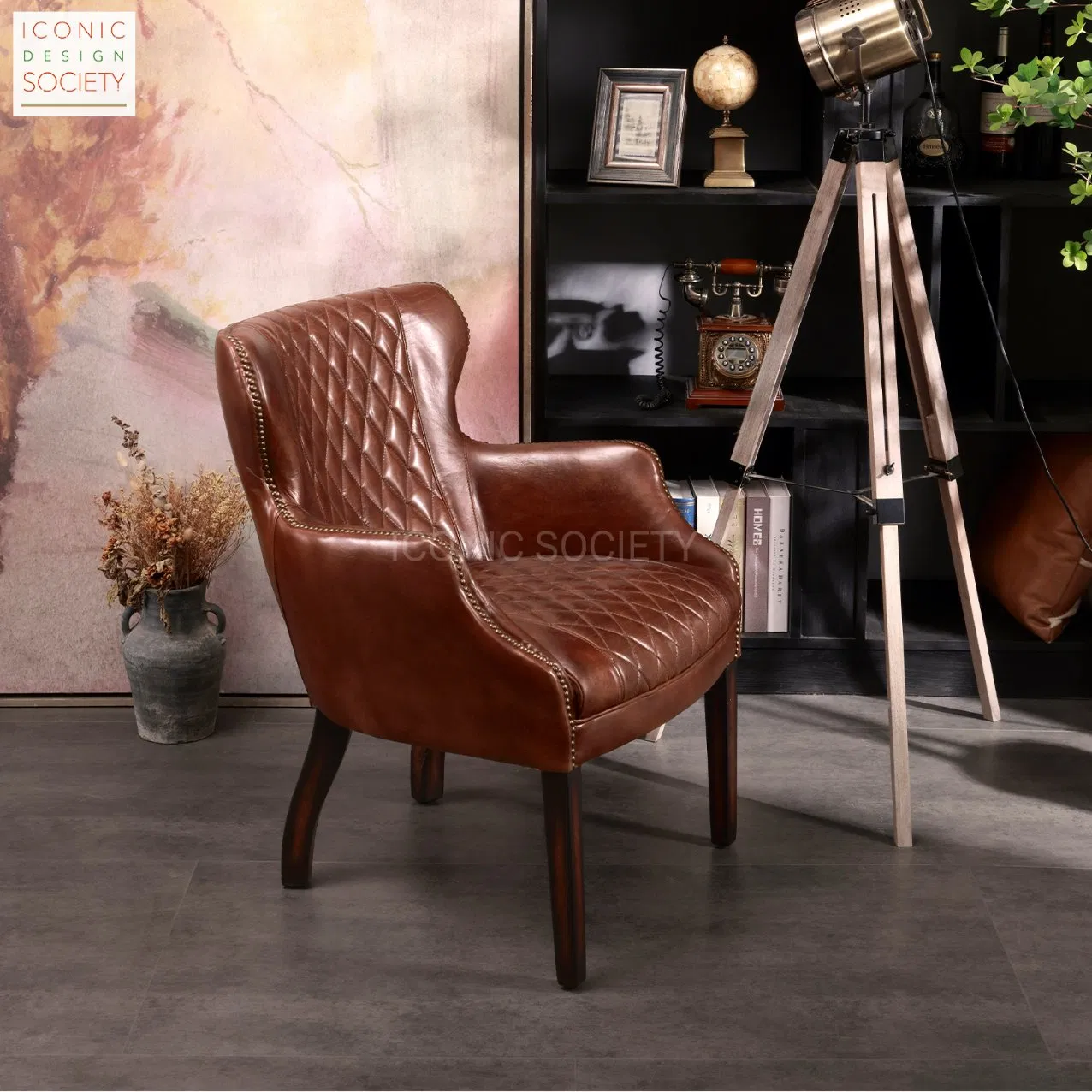 Vintage Living Room Furniture Wooden Frame Hotel Wingback Club Chair Chesterfield Genuine Leather Chair