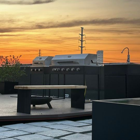 Modern Design Leisure Bench for Outdoor Dining Spaces and Family Dinners