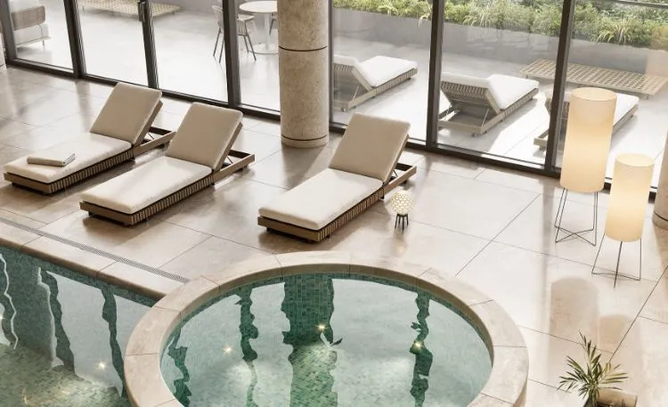 Swimming Pool Lounge