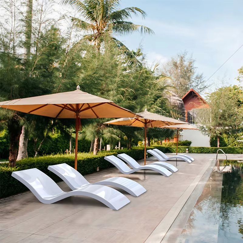Prix d'usine Tg Chaises longues de plage extérieures en fibre de verre FRP pour jardin et piscine