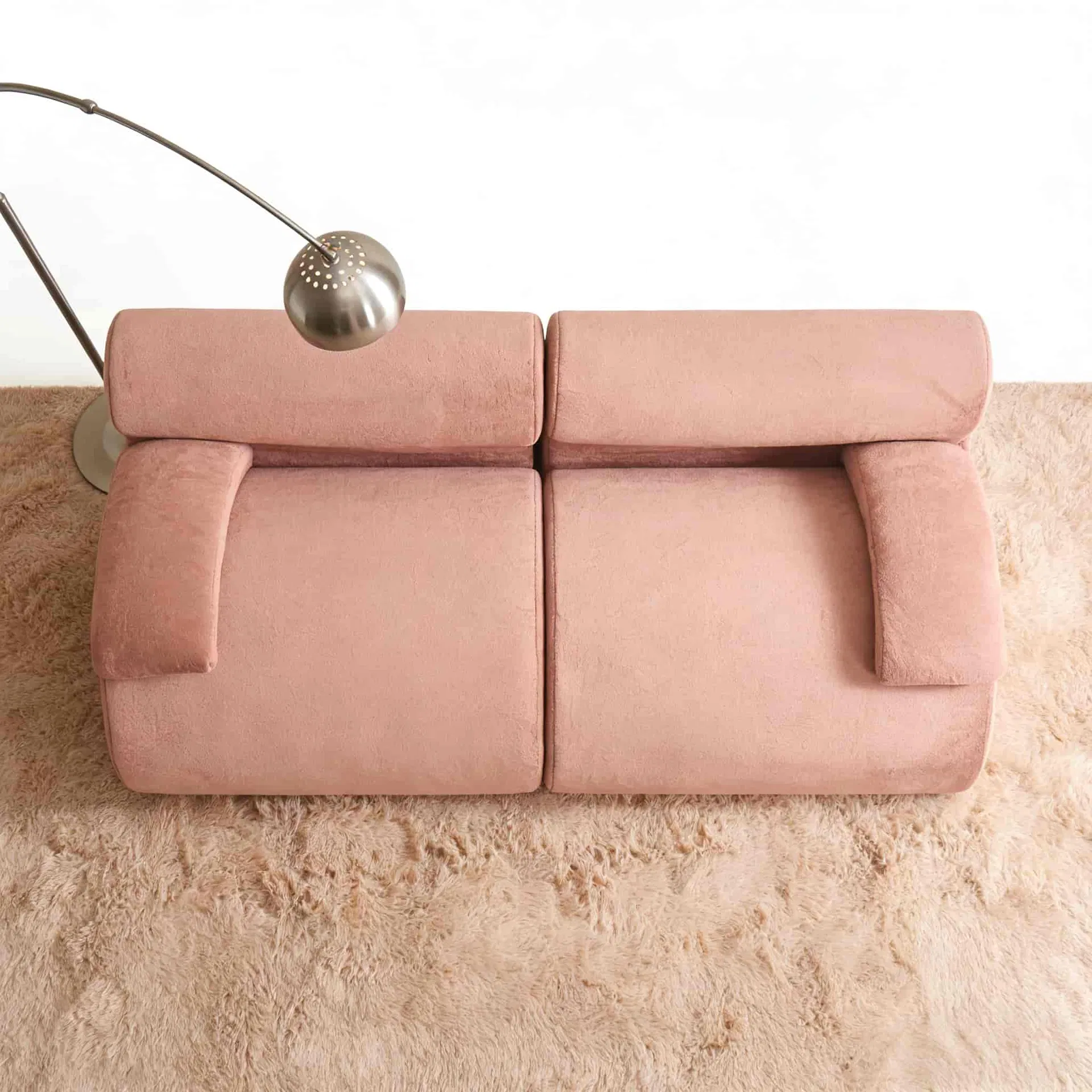 Sofa Detail 8