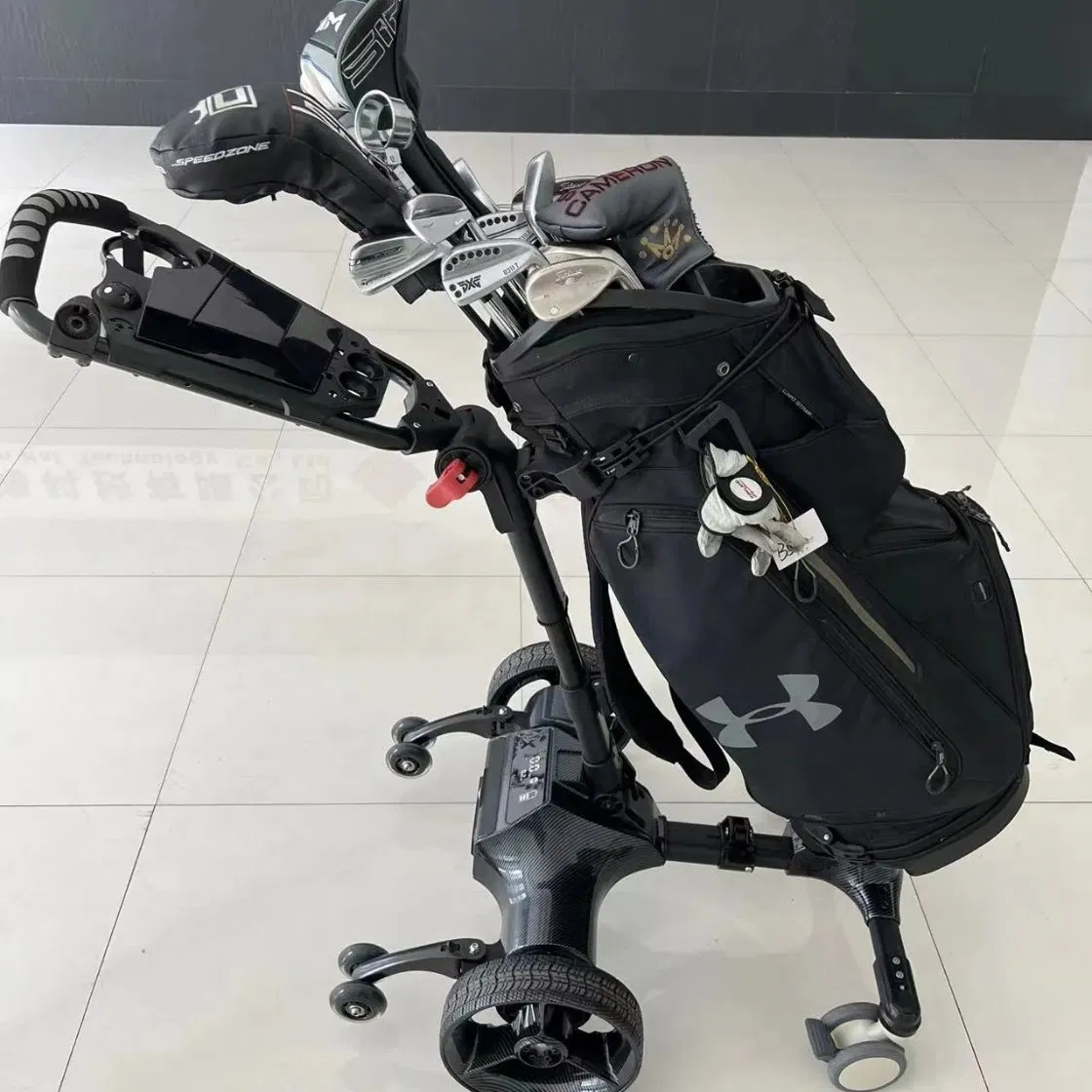 Factory Hot Selling 6 Wheels Electric Golf Trolley Caddy Follow Me Golf Trolley for Sale