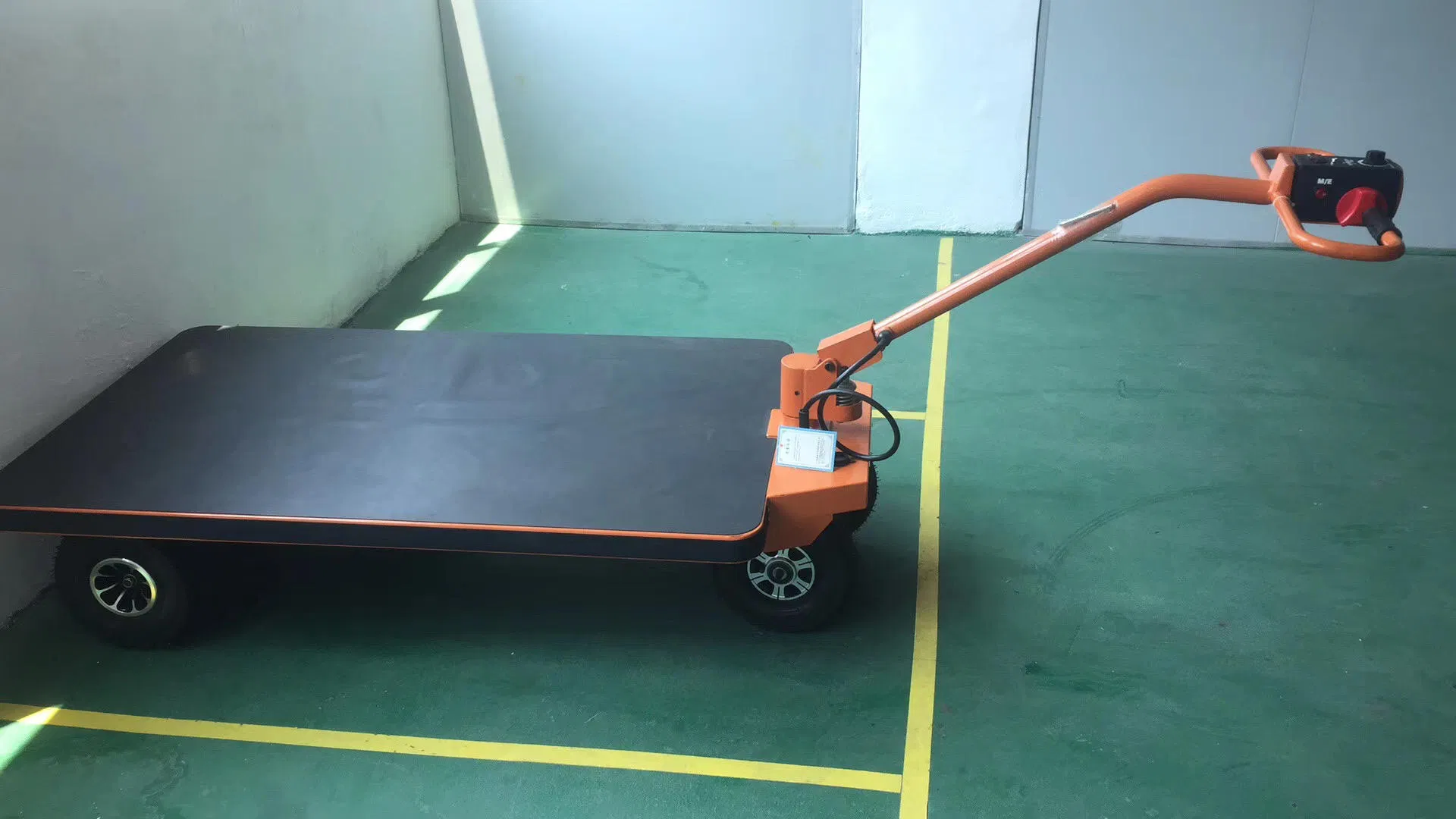 Nk 121 Outdoor Electric Trolley Cart Heavy Duty Mover Flat Cart for Logistics Material Handling with 4 Big Wheels