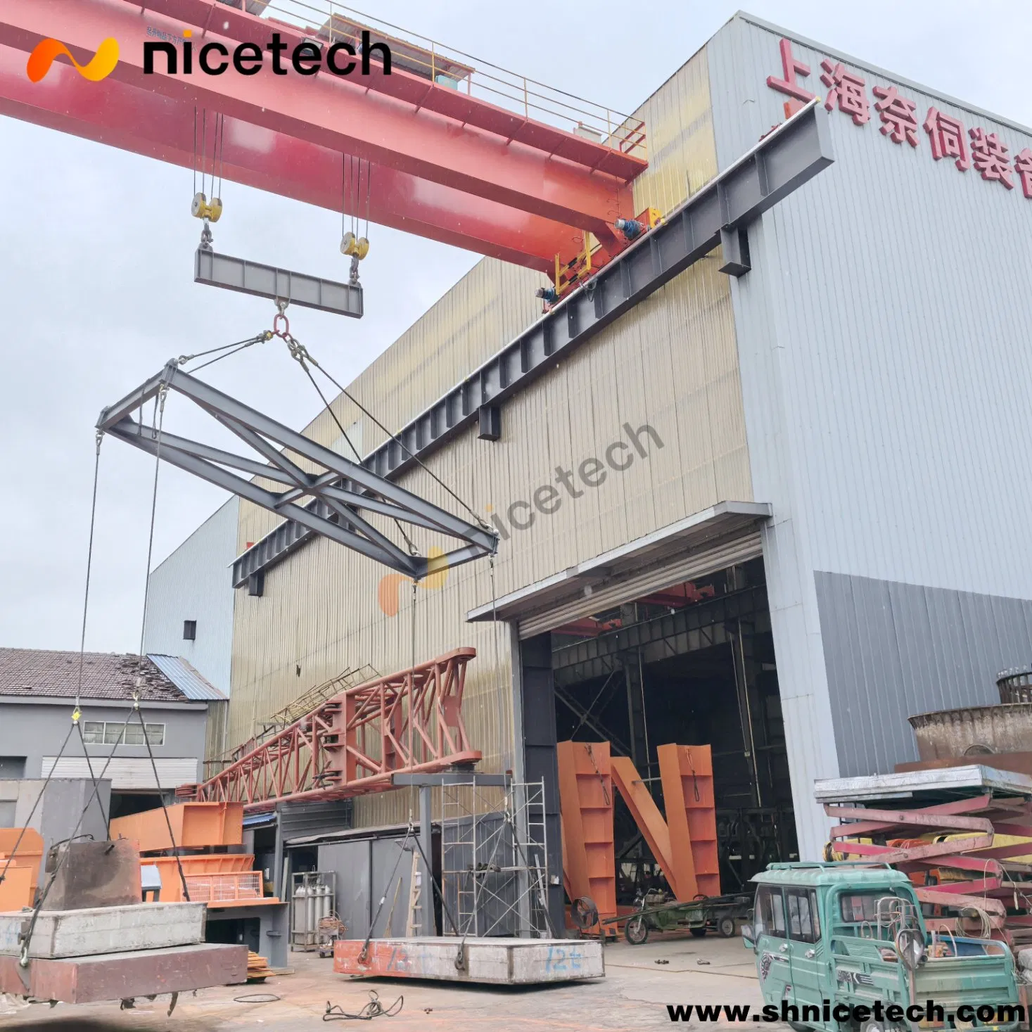 Heavy-Duty Single Hook Offshore Crane with 20t Lifting Beam