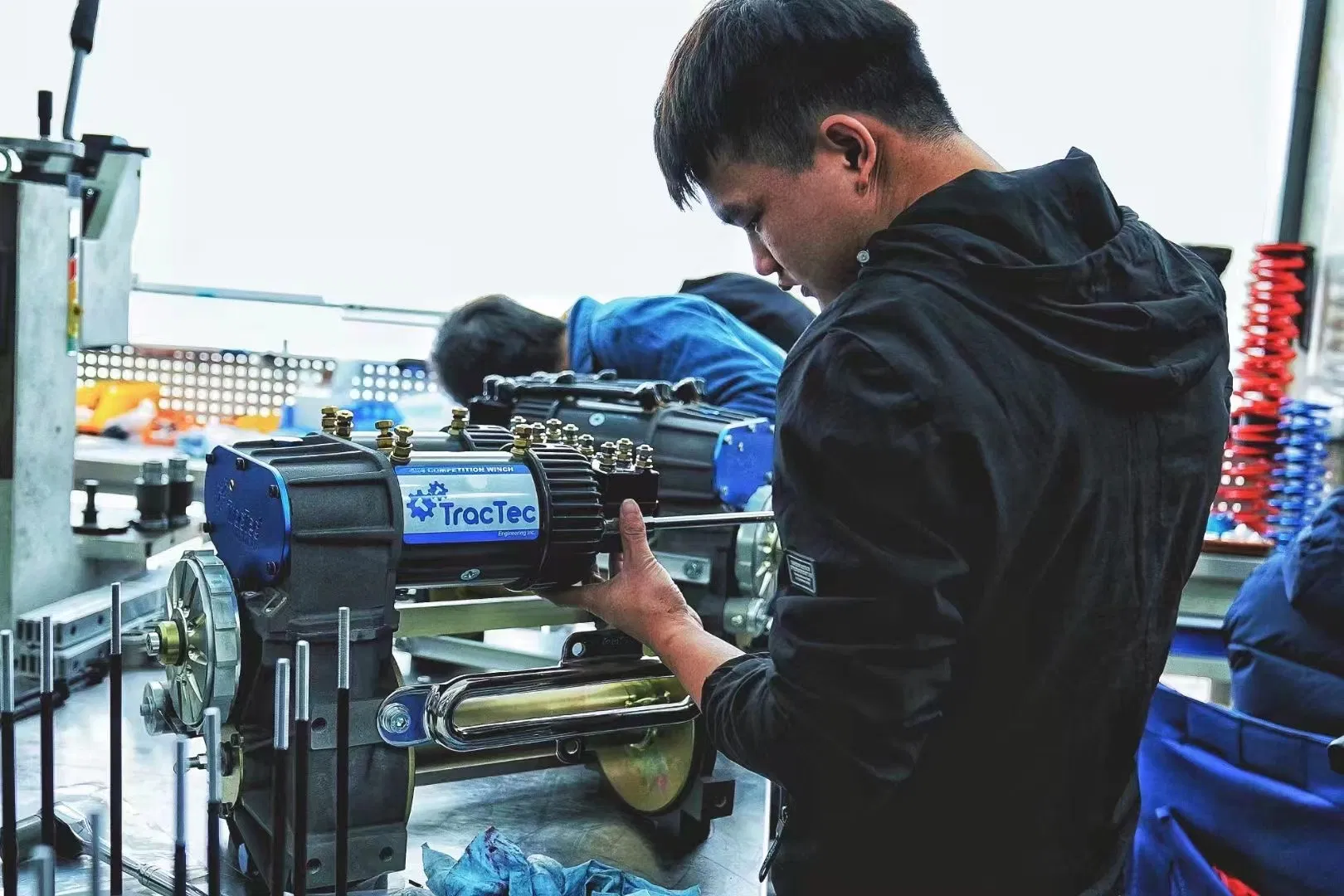 Tractec 14000lbs Air-Electric Twin Motor Auto Competitive Winch