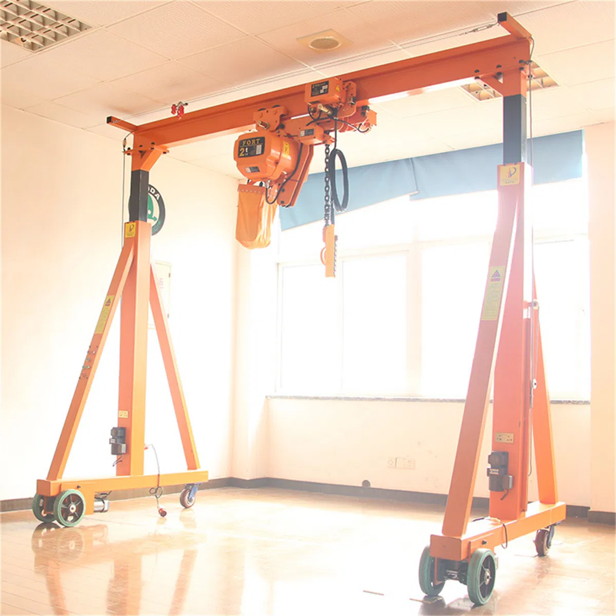 Warehouse Mobile Gantry Crane with High Quality Chain Hoist