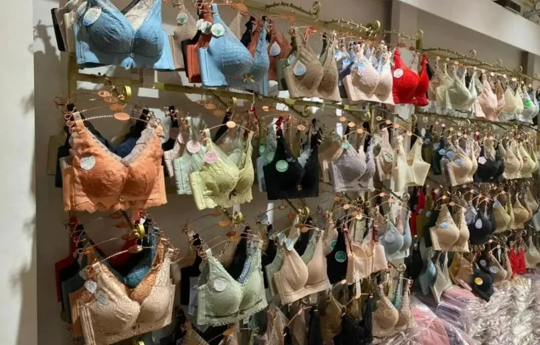 Showroom 2