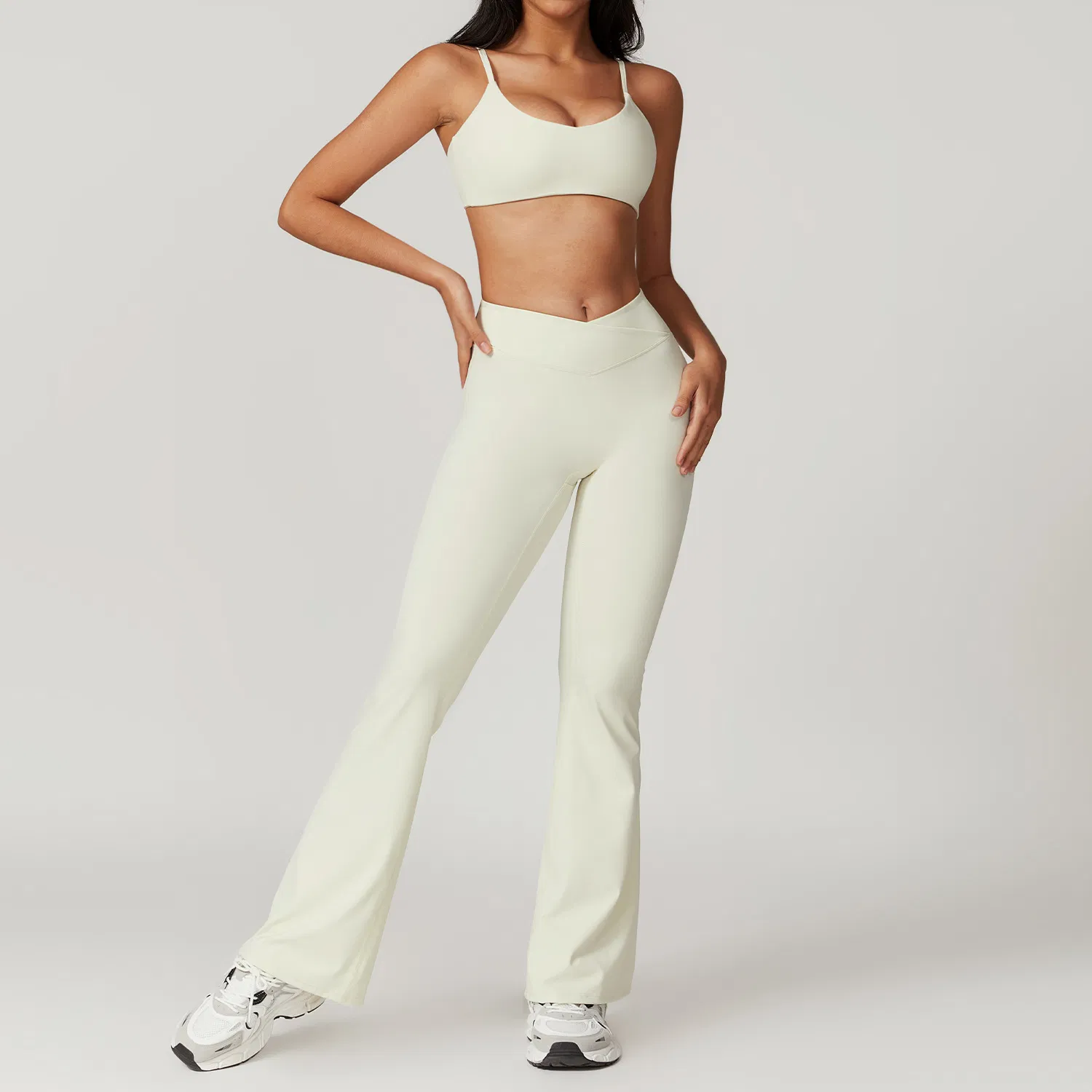 Ropa Deportiva Ecológica 3-Piece para Mujeres - Tela Reciclada, Conjunto de Entrenamiento de Secado Rápido con Sujetador Deportivo, Camiseta de Manga Corta y Leggings