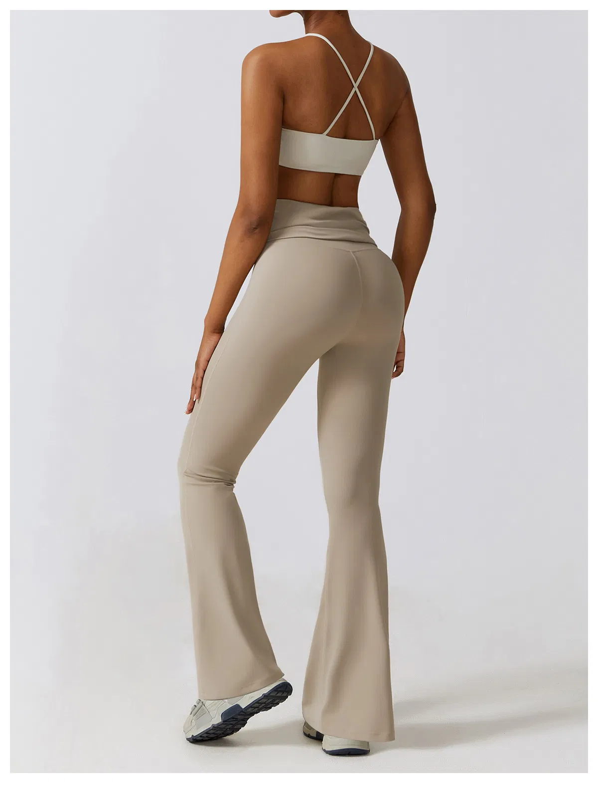 Nuevo diseño de mono de yoga para mujeres, mono acampanado, ropa de fitness para gimnasio y pilates