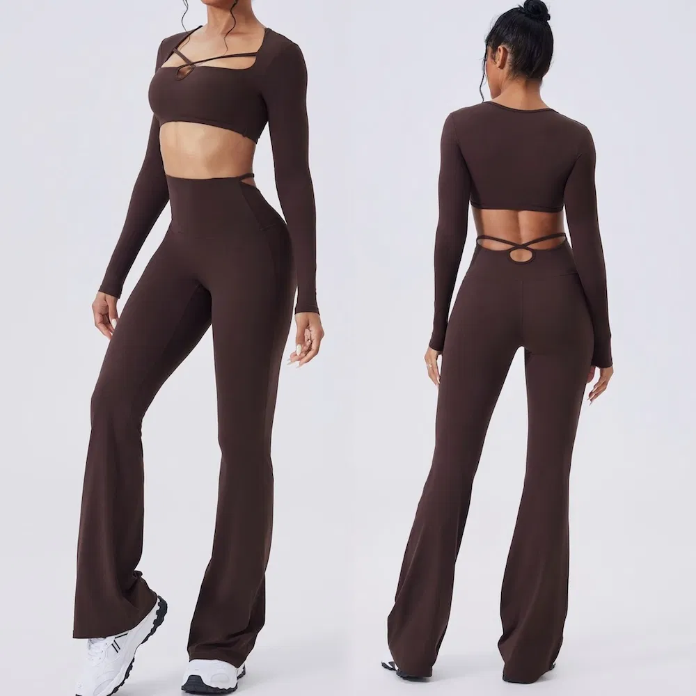 Conjunto de ropa activa elegante y sexy de Tianchen Wholesale 2, top de entrenamiento corto de manga larga + leggings acampanados, ropa de fitness para yoga y pilates para mujer