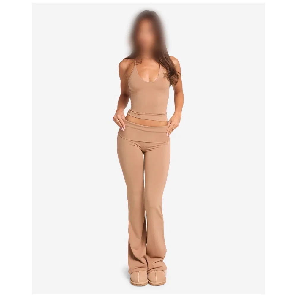 Conjunto de pantalones largos ligeramente acampanados para yoga y pilates de mujer con tirante para el cuello, de secado rápido y transpirable