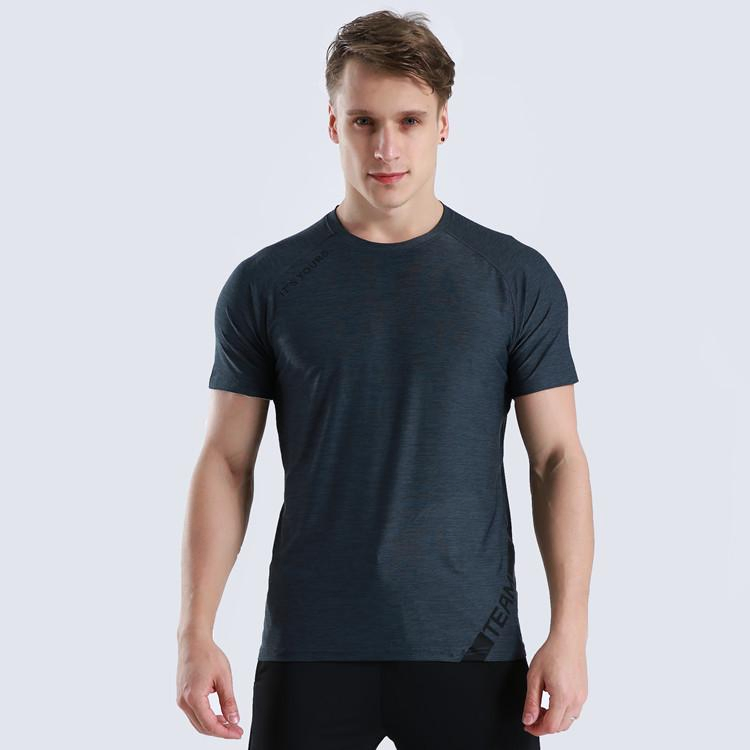 Camiseta de gimnasio para correr de color sólido, ajuste ceñido, absorción de humedad, secado rápido, camiseta deportiva de poliéster y spandex para hombres