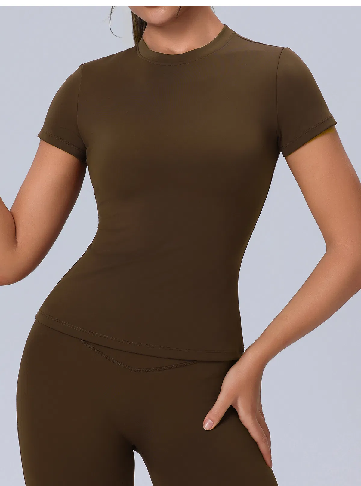 Camiseta deportiva ajustada de manga corta para mujer, de cuello redondo, alta elasticidad y transpirable