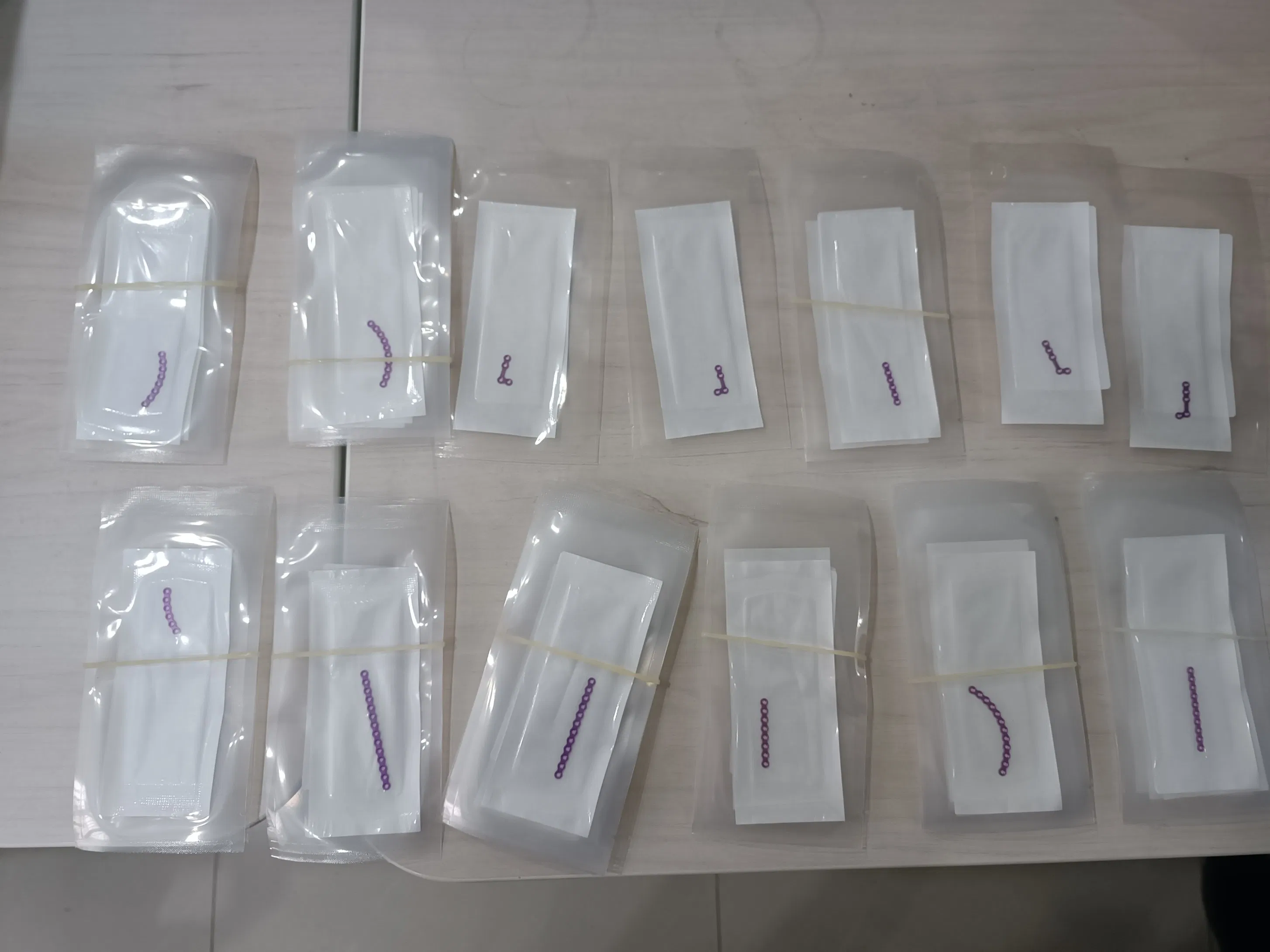 Titanium Alloy Maxillofacial Locking Plate for Jaw Fracture Fixation