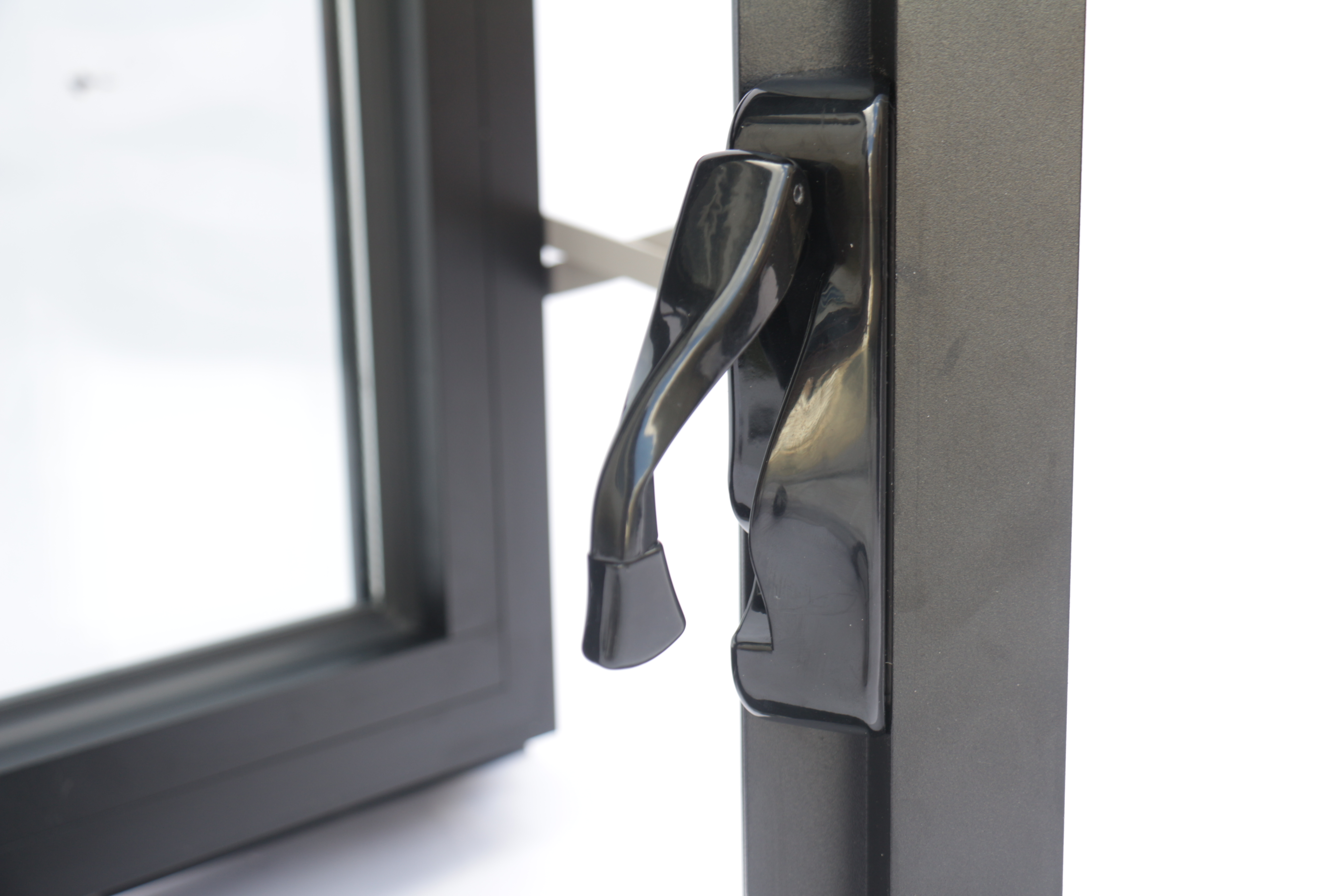 Modern Design Thermal Break Soundproof Aluminum Windows Double Glazing Tempered Glass Chain Winder Awning Window