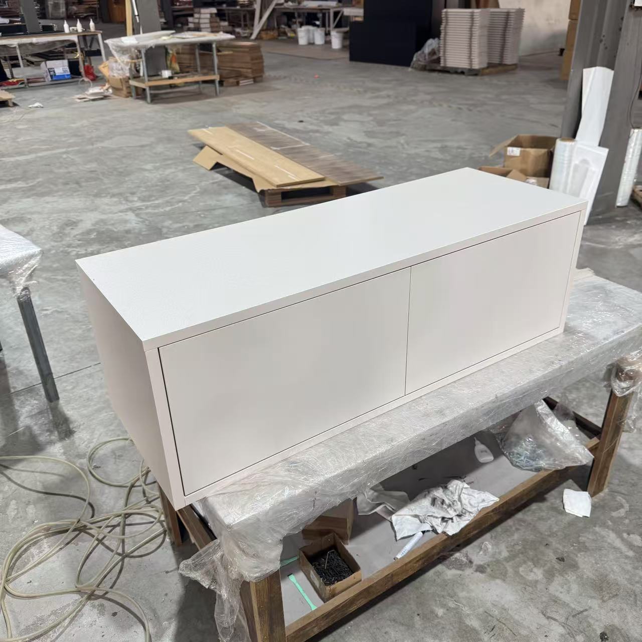Mini Size TV Cabinet for Luxurious Interiors with Modern Design and Ample Space