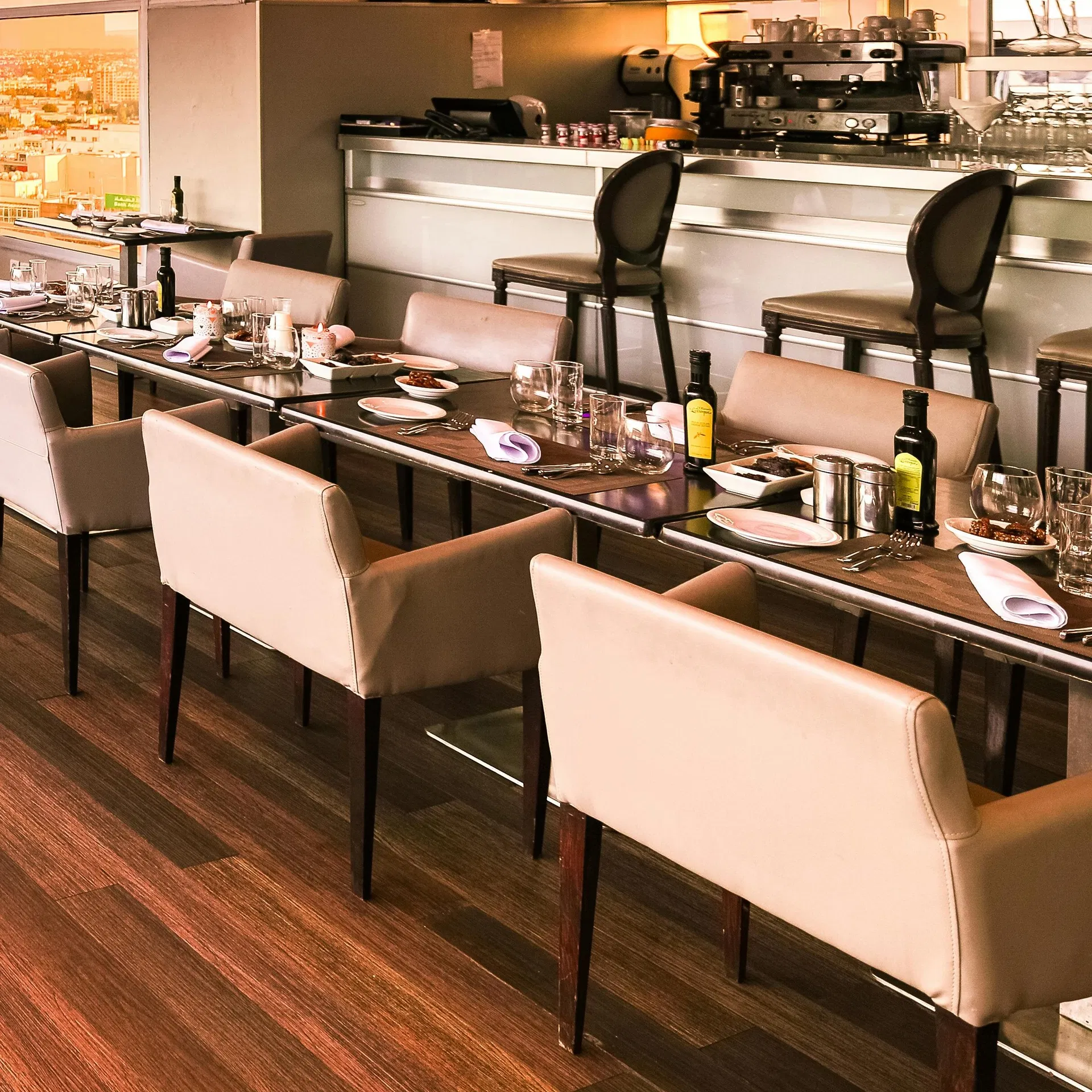 Sustainable Dining Furniture Set for Eco-Friendly Hotel Restaurants