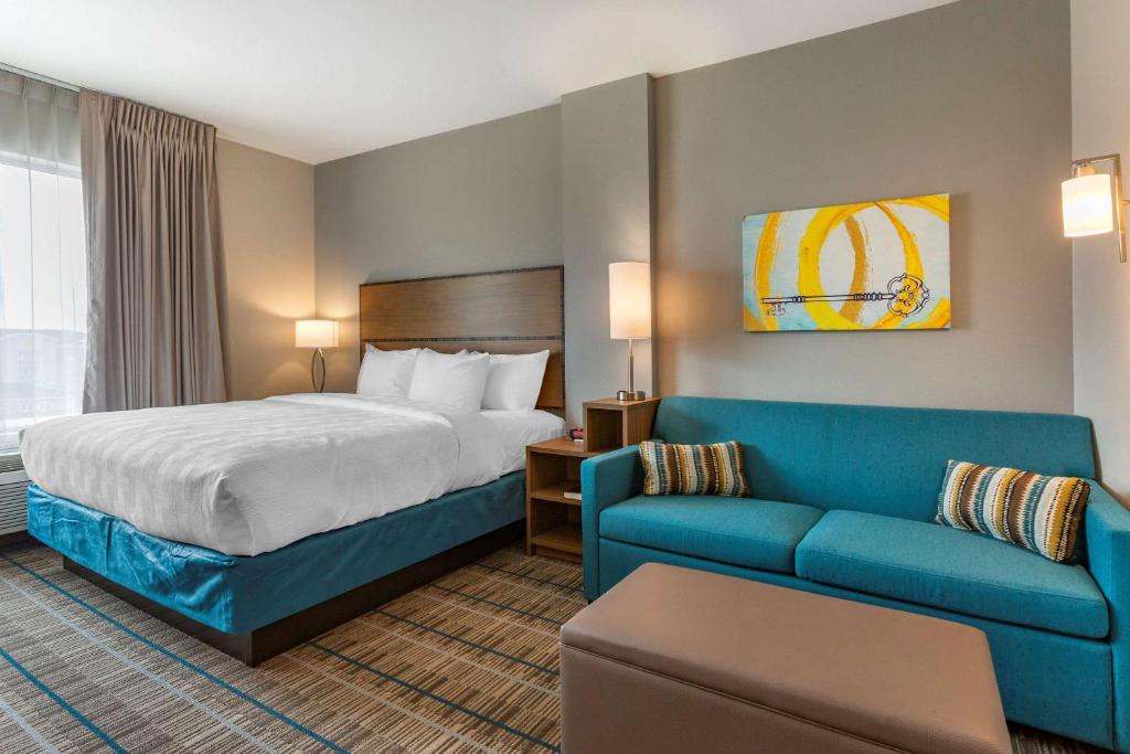 Hotel Furniture Image 2