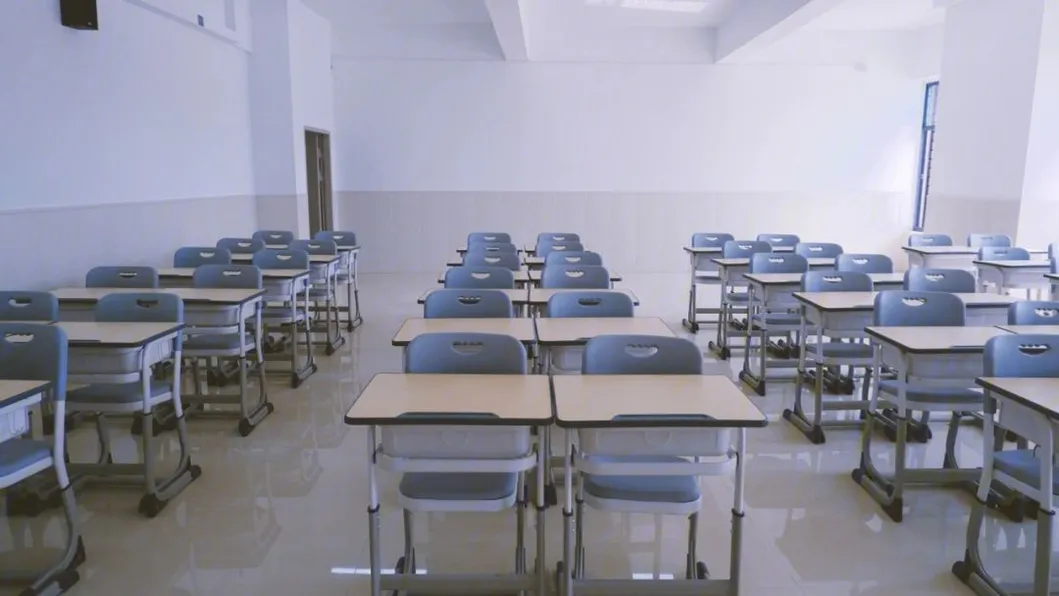 Customizable Space-Saving Sustainable and Eco-Friendly School Furniture