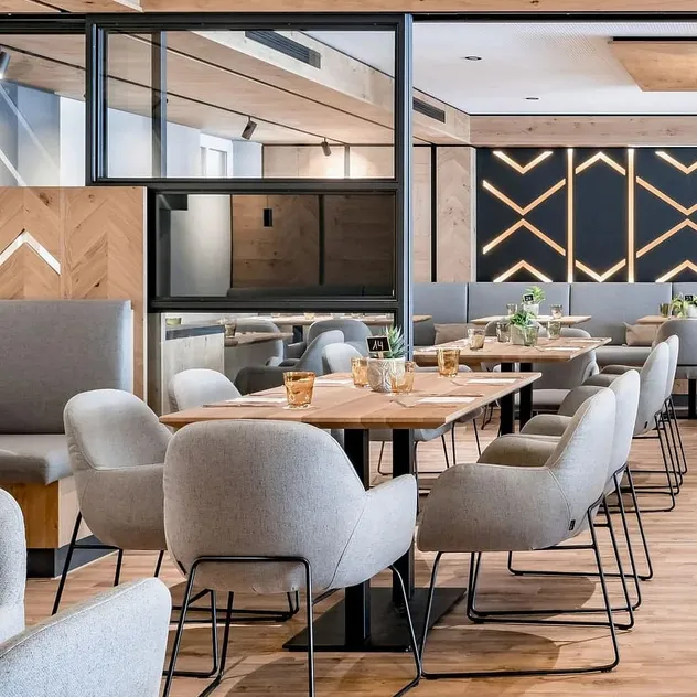 Sustainable Dining Furniture Set for Eco-Friendly Hotel Restaurants
