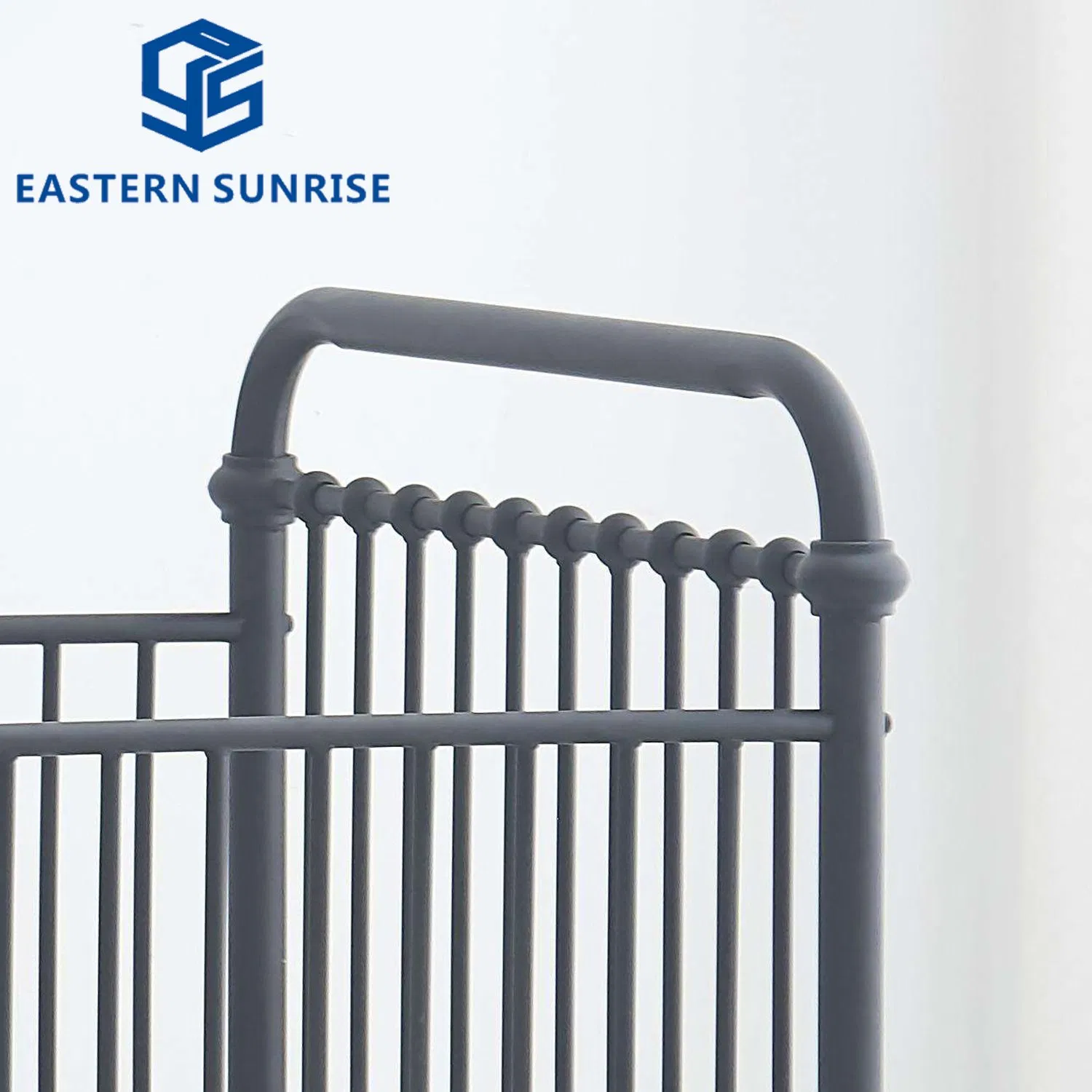 [Factory Direct] Classic Iron Enfant Bed with Customized Decorative Ball Accents