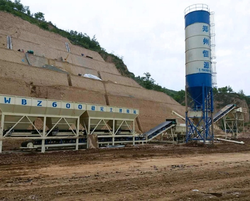 Russia Mobile Ready Mixed Stabilized Soil Mixing Plant Continuous Batch Type Concrete Batching Plant