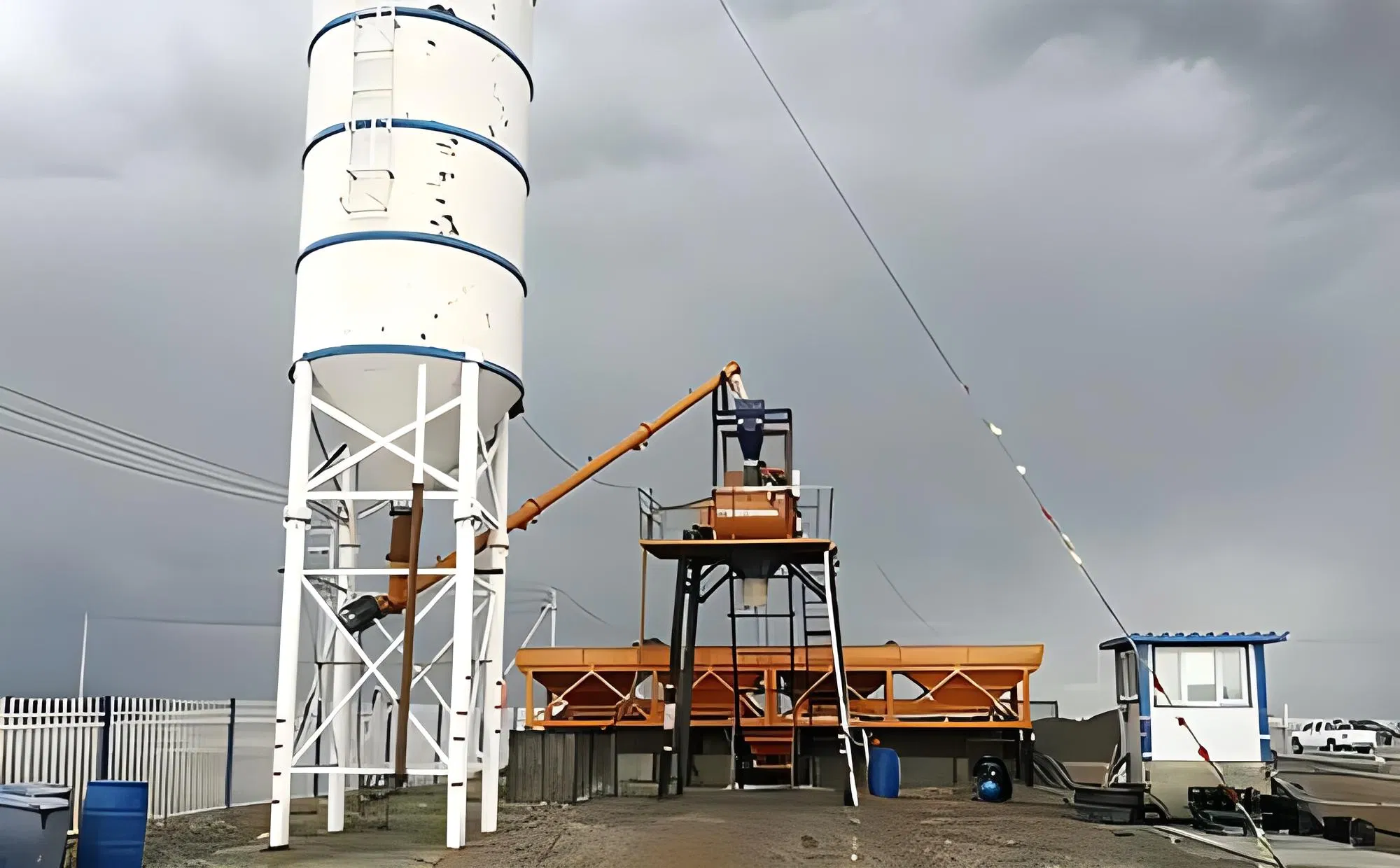 Compact Concrete Batching Plant: Space-Saving Design, Maximum Output Hzs25 M3/H