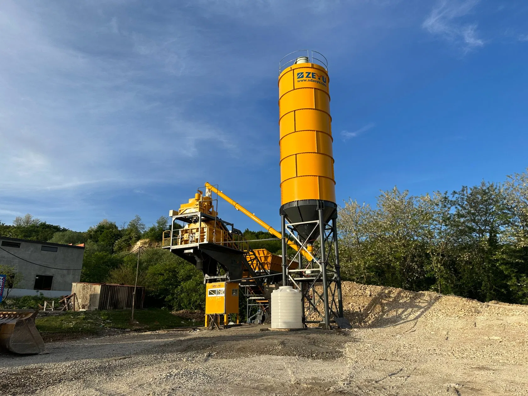 Portable Reliable Continuous Automated Mterial Mobile Mix Concrete Batching Plant for Road