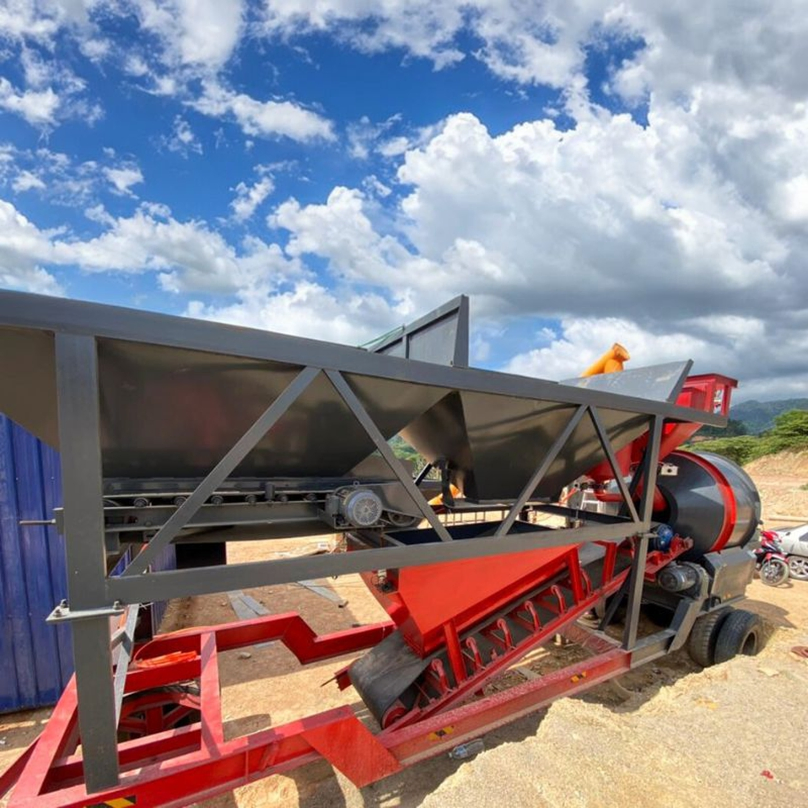 Yhzs25/35 Small Compact Full Automatic Mobile Concrete Batching and Mixing Plant for Building Machine