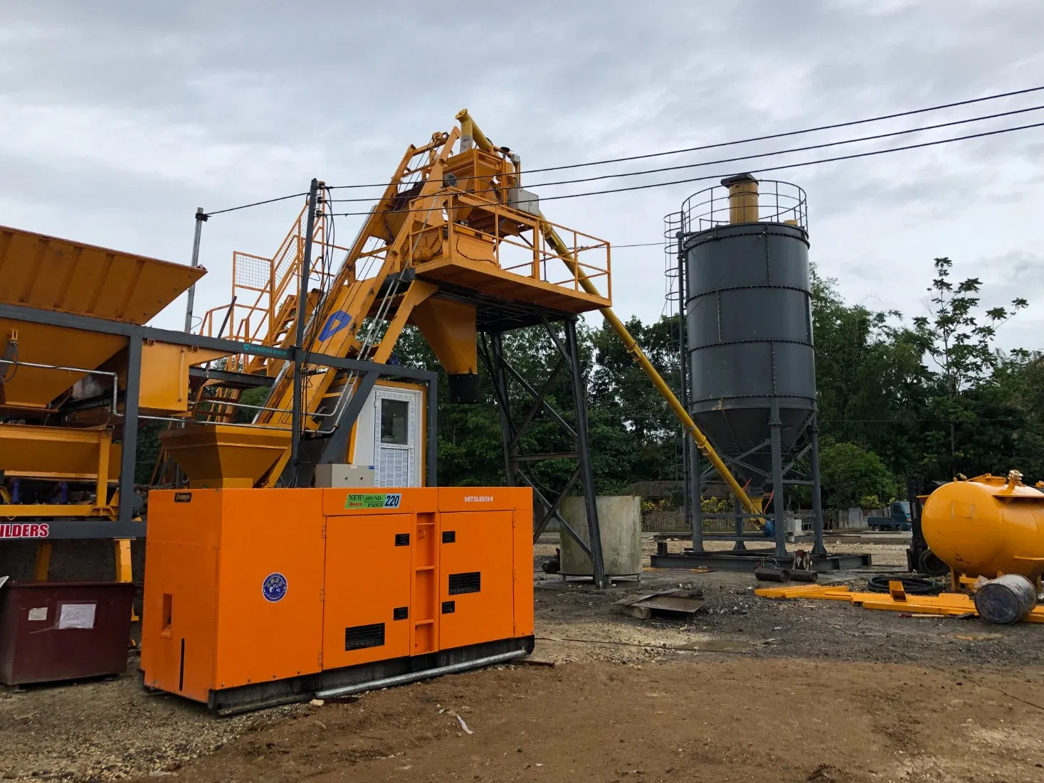 Roads and Bridges, Ports, Tunnels, Dams and Buildings Ready Mix Concrete Rmc Concrete Batching Plant