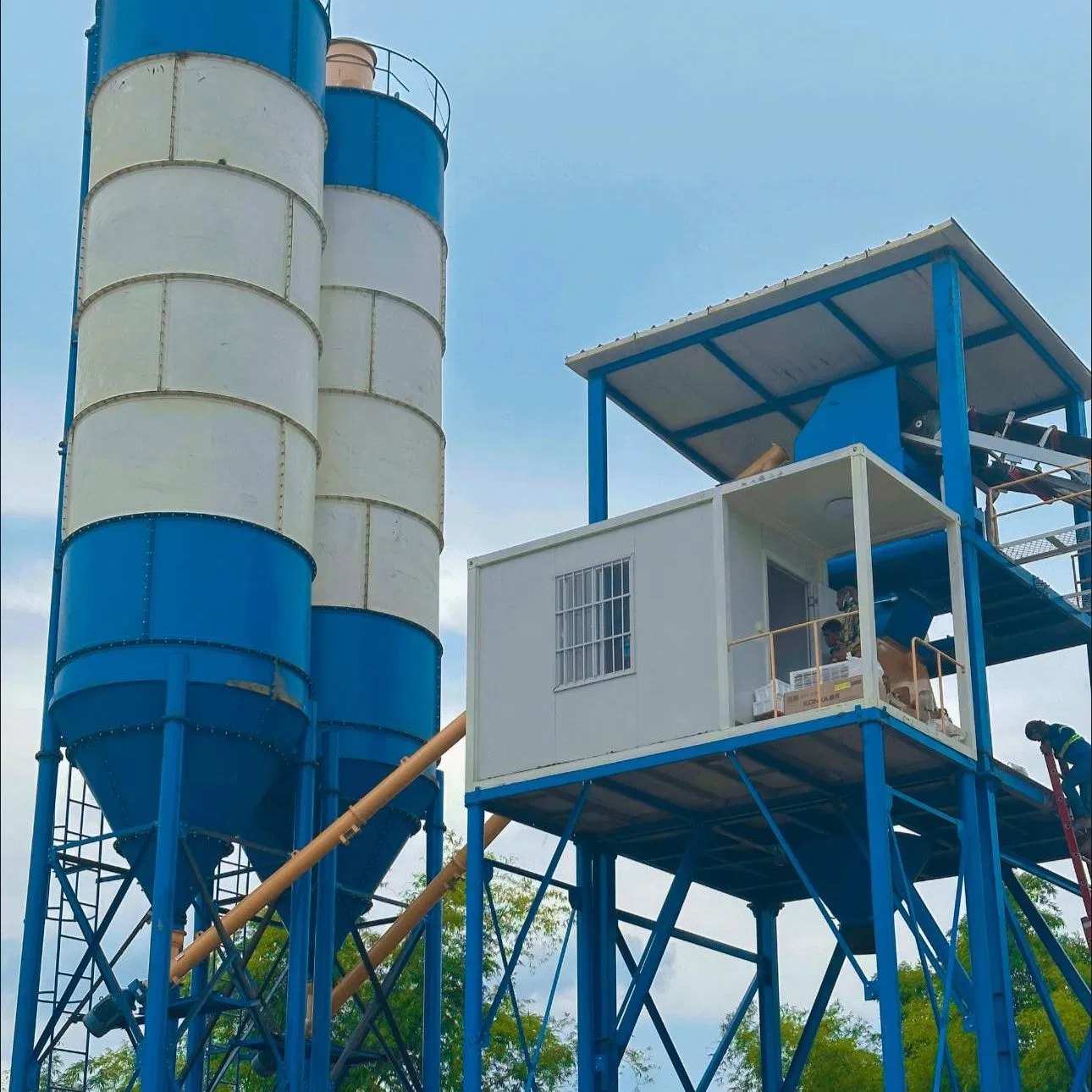 90m3/H Modular Concrete Batching Mixing Plant with 1.5m3 Per Batch Mixer