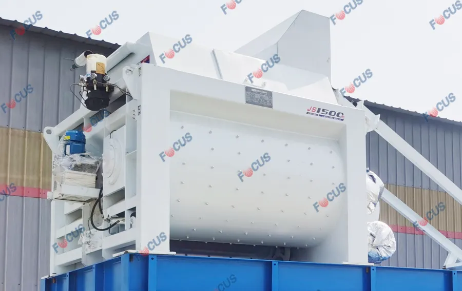 Double shaft concrete mixer