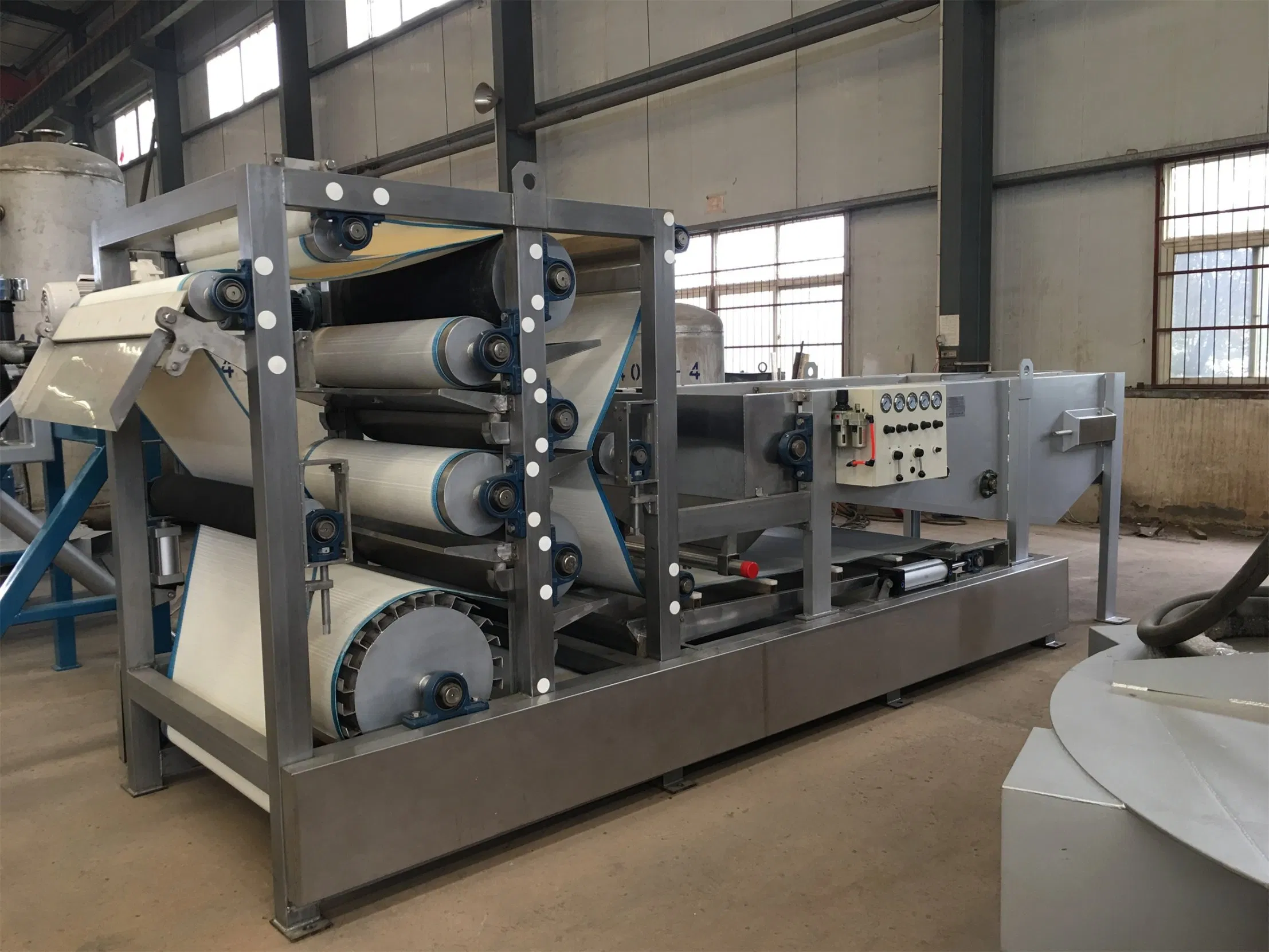 Supply Belt Filter Press Filter Machine Industrial Sludge Dewatering Treatment Equipment