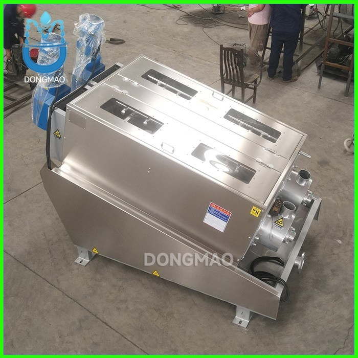 SS304 OEM Screw Press Sludge Dewatering Equipment Customizable Length/Diameter for Large Treatment Plants