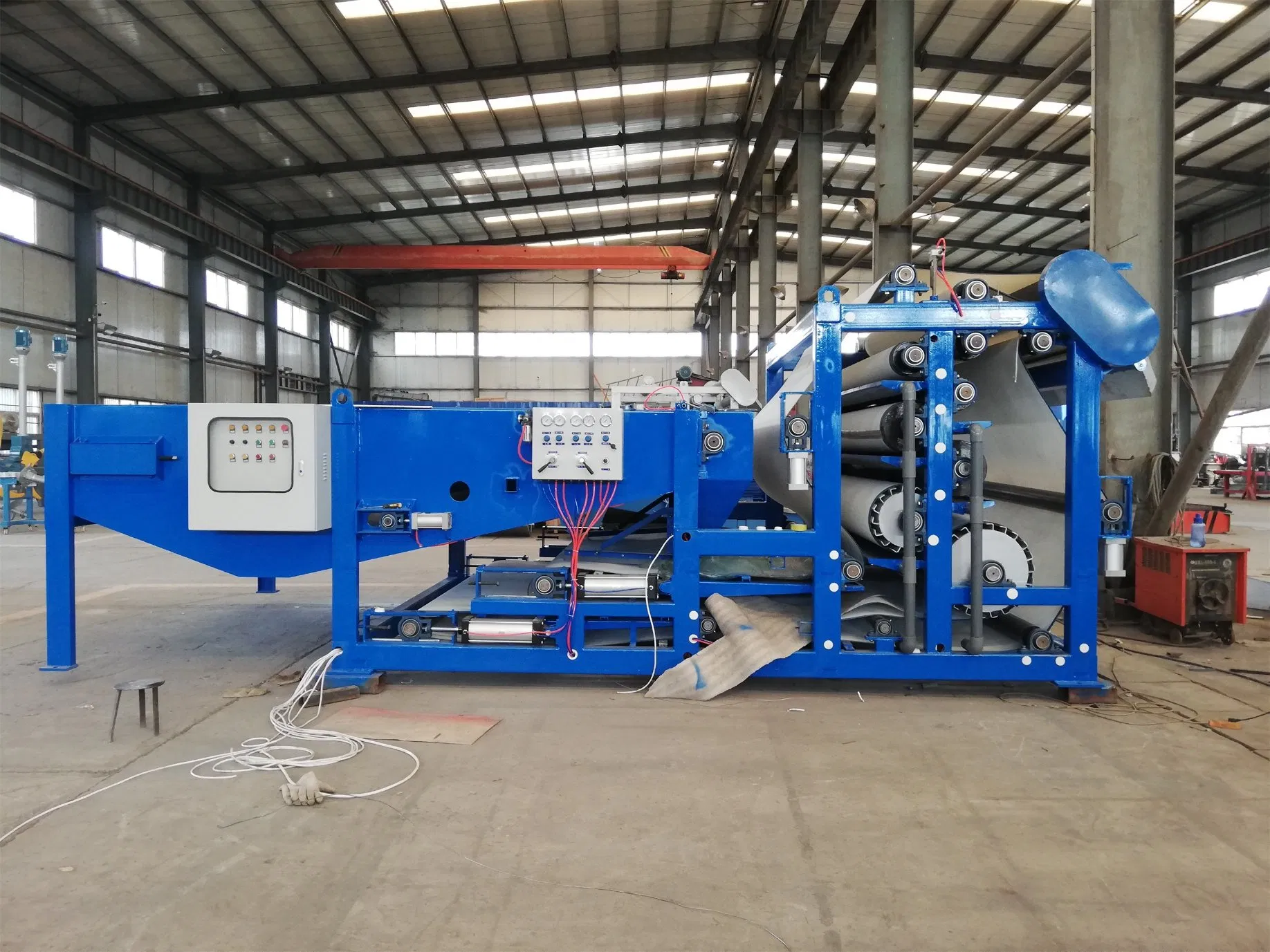 Supply Belt Filter Press Filter Machine Industrial Sludge Dewatering Treatment Equipment