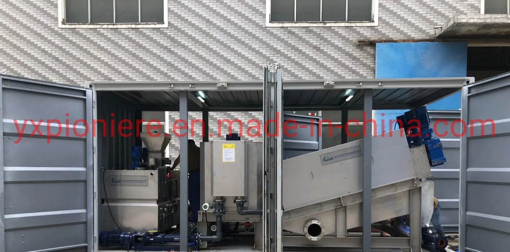 Mobile Sludge Dewatering System for Water Treatment