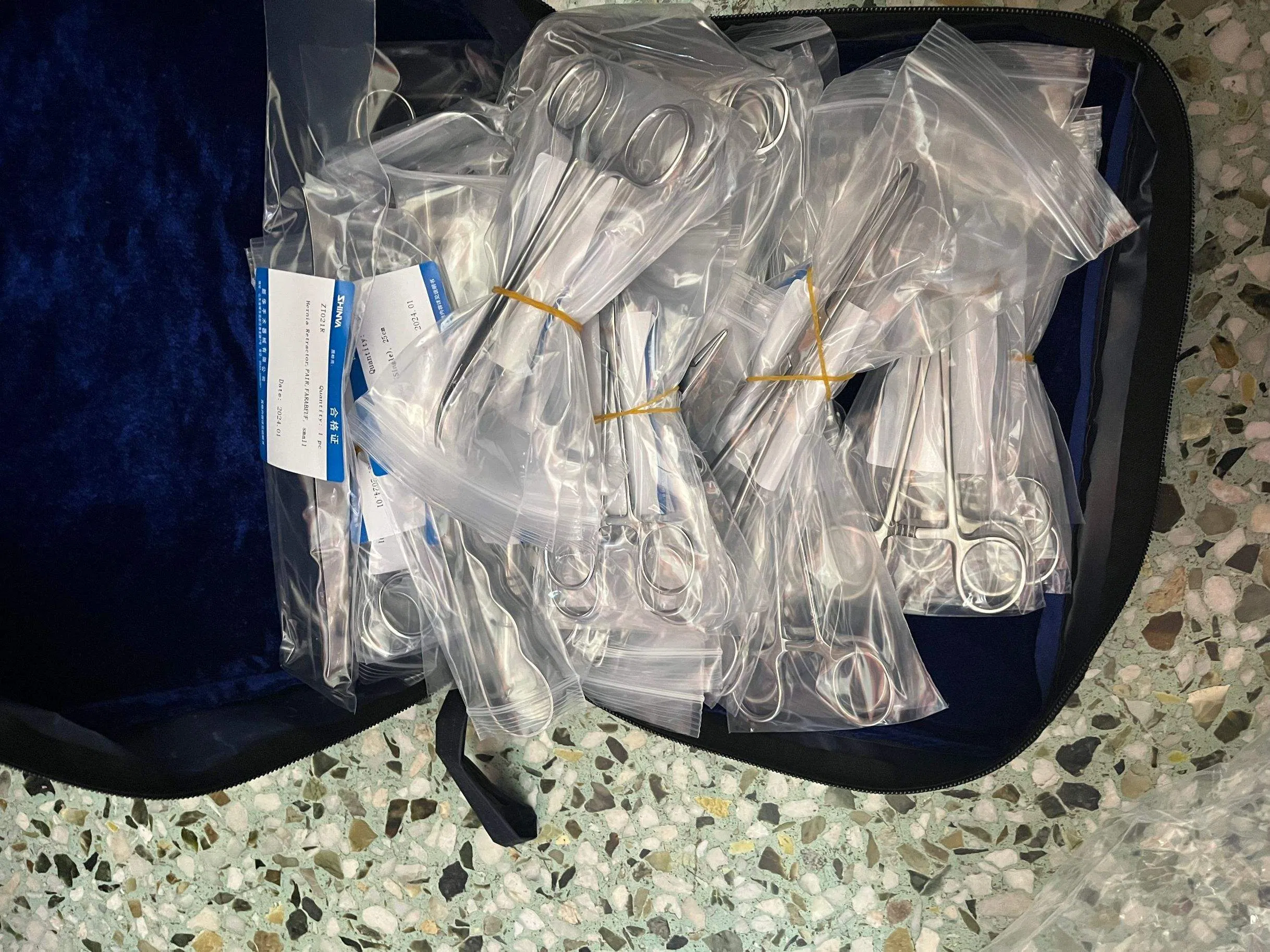 Factory Dz0859 Instruments Sets of 18 Pieces Obstetrics /Gynecology Instruments Stainless Steel Implants Removal Surgical Instruments Set