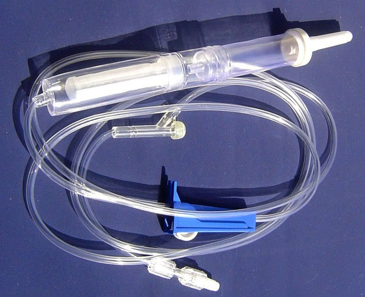 ISO13485 Medical Supplier IV Transfusion Infusion with Blood Filter