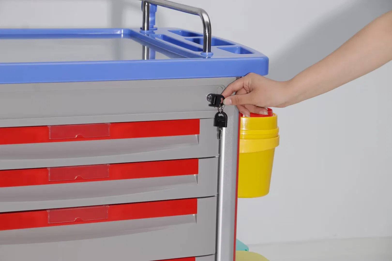 Good Applicability Ergonomic Spacious Drawer Equipped ABS Emergency Cart for Sales