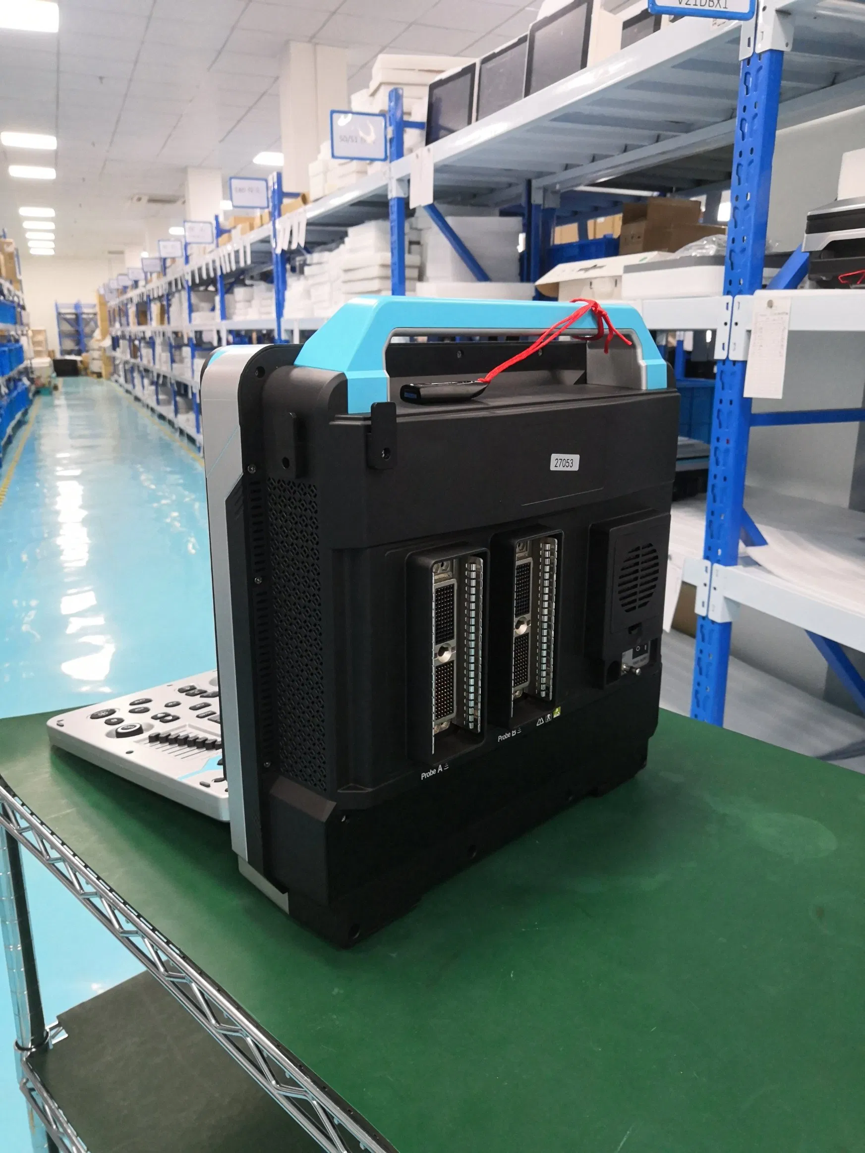 China Factory Portable Obstetrics Color Doppler 3D/4D/5D Ultrasound Machine with Low Price