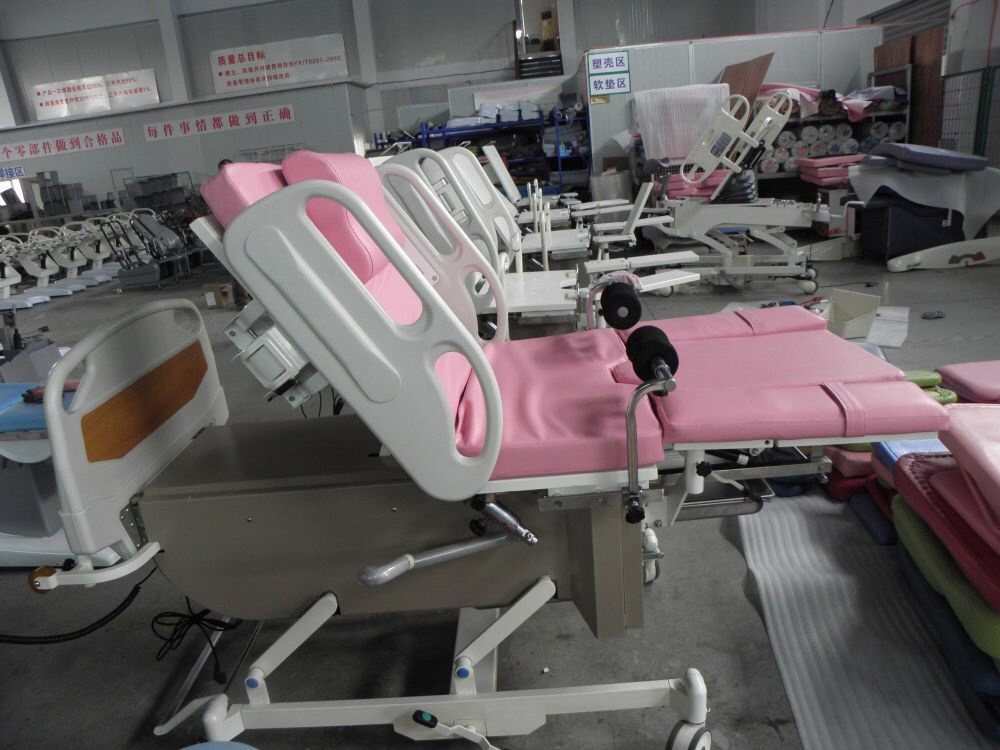 Medical Electric Obstetrics Delivery Bed Gynecological Examination Table (THR-C101A01)