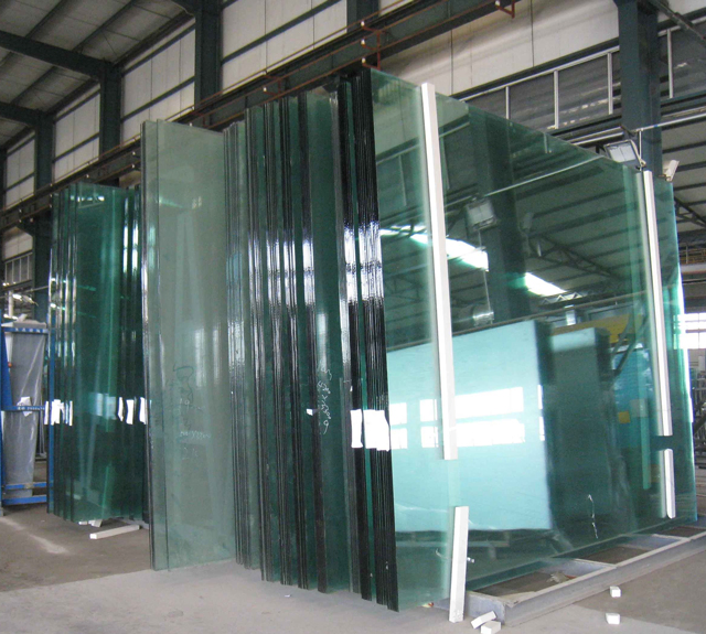 China Wholesale Transparent Flat 2mm 3mm 4mm 5mm 6mm 8mm 10mm 12mm 19mm Tempered Clear Float Glass for Building Window Production