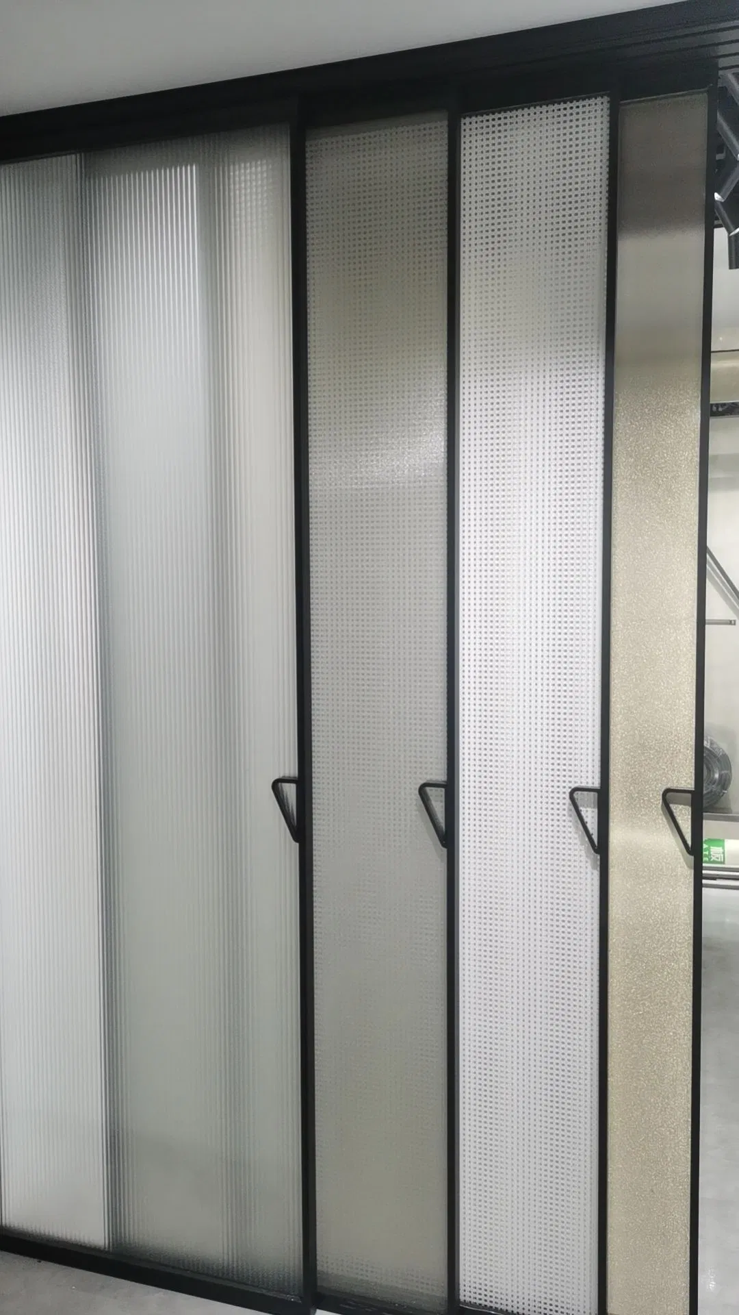 4-19mm Customized Acid Etched Satin Frosted Art Glass for Bathrooms