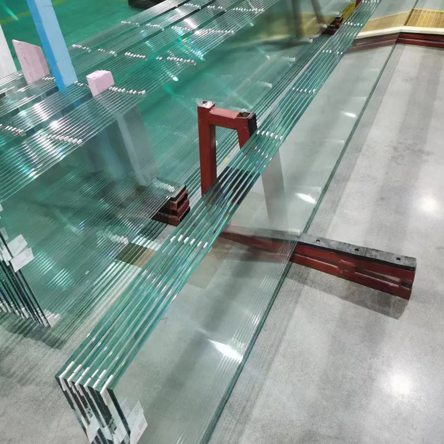 2/3/4/5/6/8/10/12mm Tempered/Laminated/Bend/Low-E/Toughened/Low Iron/Heat Soaked Treated/Flat/Insulate/Curved/Safety/Colored/Tinted/Reflective/Pattern Glass