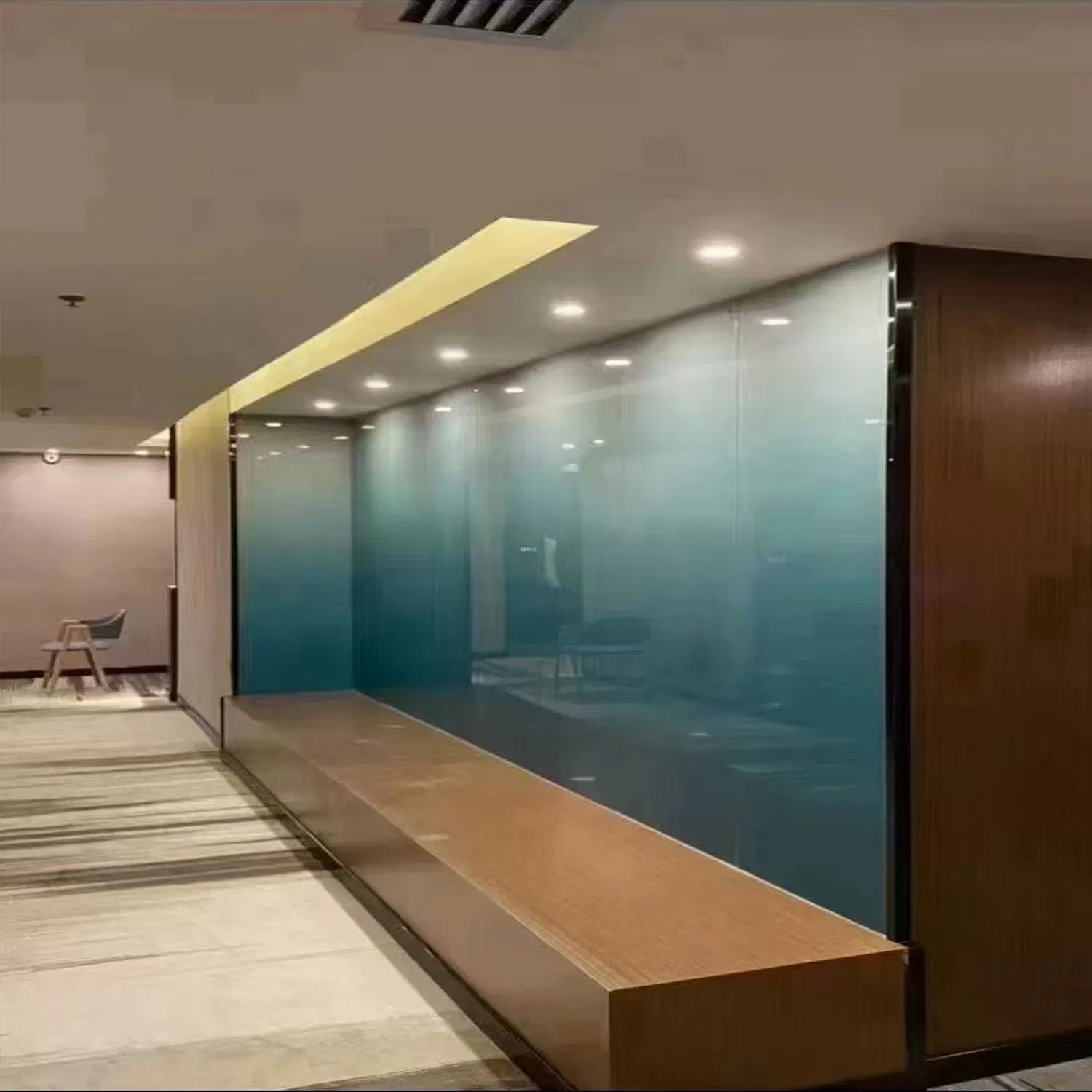 Vibrant Tinted Gradient Glass Panels for Stylish Partitions