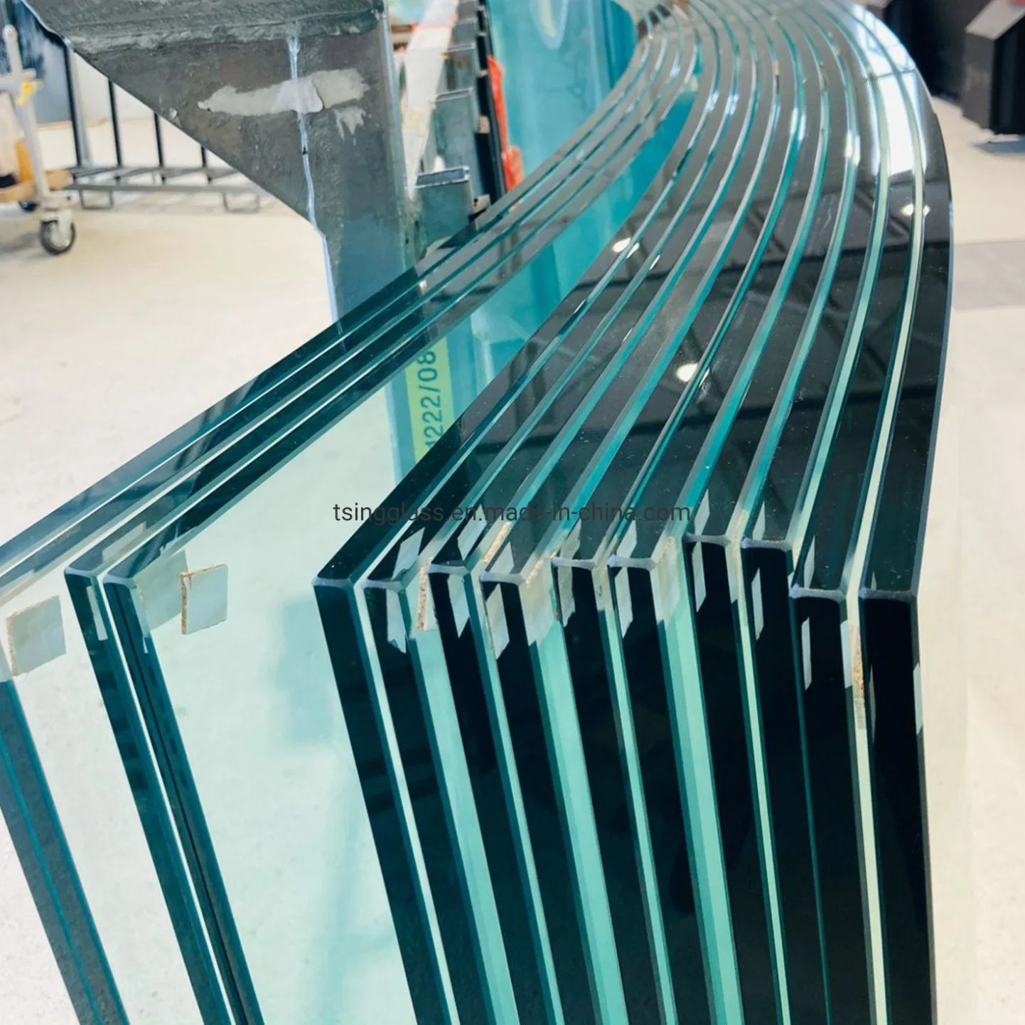 3mm 12mm Flat/Curved/Bent/Laminated/Tempered/Safety/Insulated Building Bulletproof Solar Toughened Glass for Window/Door/Furniture/Shower Room/Machine Price