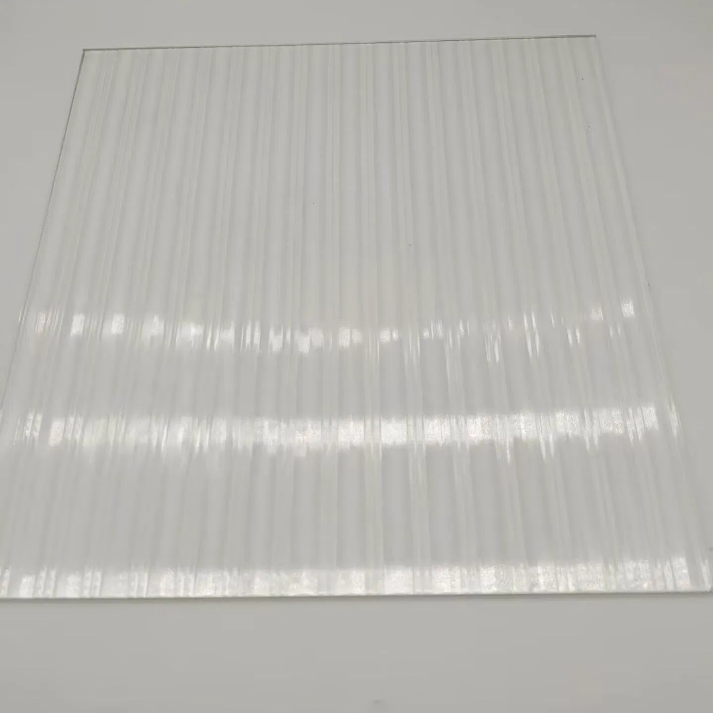 5mm Ultra Clear Big Moru Patterned Glass for Furniture/Architecture/Decorative