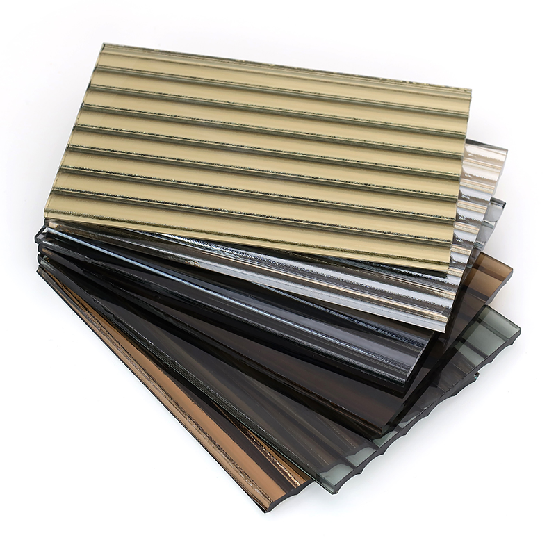 Hot Selling 4-19mm Reflective Glass/LED Mirror/Solar/Empered Art Glass/Safety Glass for Building/Greenhouse/House Decoration Glass with Reasonable Prices