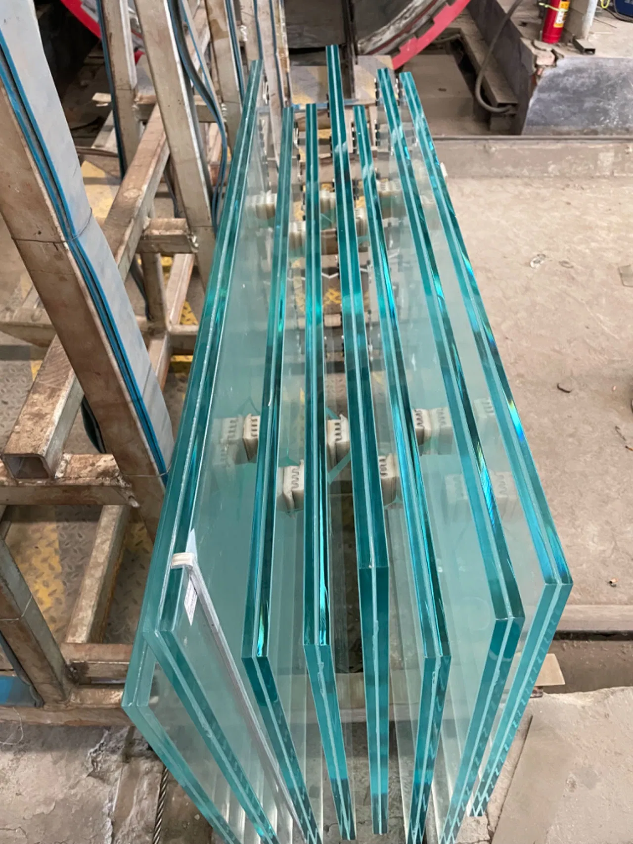 4mm-19mm Extra Clear Ultra Clear, Tinted Sgp PVB Safety Acid Frosted Float Laminated Insulated Tempered Glass for Curtain Wall Balcony Guardrail