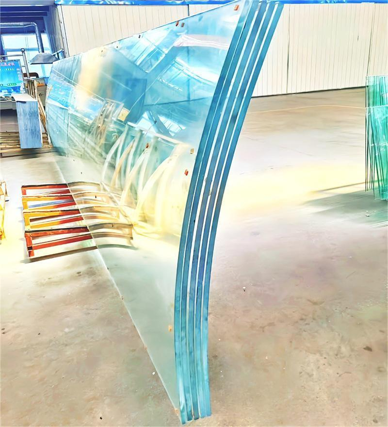 10mm 12mm 15mm Curved Laminated Ultra White Tempered Glass with Polished Edges